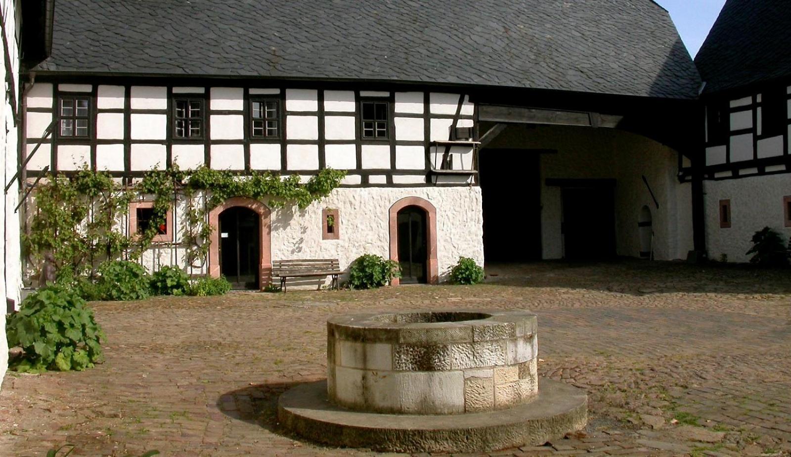 Denkmalschmiede Hoefgen グリンマ エクステリア 写真